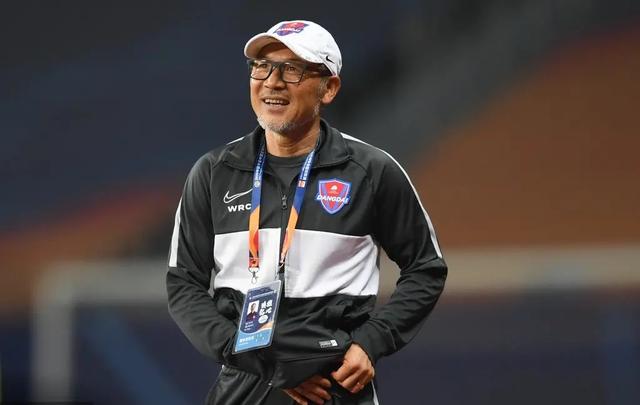 鲜明对比 鲜明对比