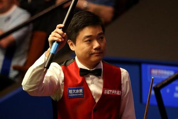 而霍勒迪的 而霍勒迪的