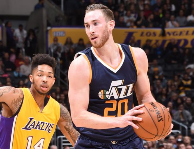 萨B队或租 萨B队或租